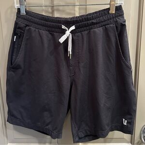 Vuori Shorts, Medium
